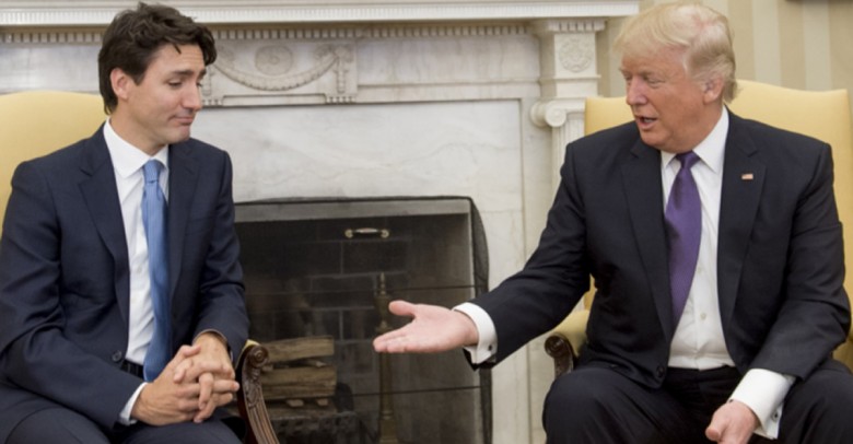 Trudeau no se dejó intimidar, y manejó de manera sublime al brusco saludo de Trump